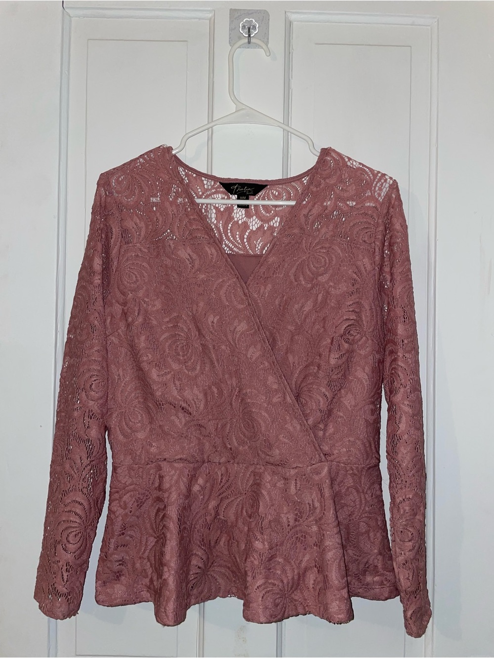Thalia Sodi Mauve Lace Peplum Wrap Long Sleeve Top. Size M - #25 - Picture 1 of 5
